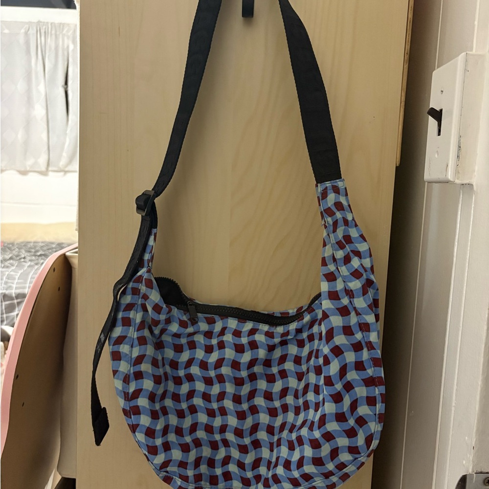 Baggu wavy gingham crescent bag